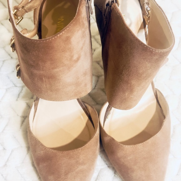 Edgy Sophistication• Trickett from Nine West• Ankle Wrap•Triple Buckle•Stiletto - Picture 3 of 7